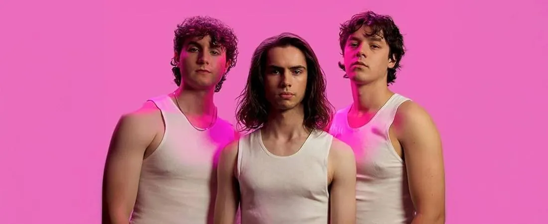 Single, Out - Season 4